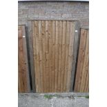 Feather edged wooden garden gate, 103cm(w) x 175cm(h)