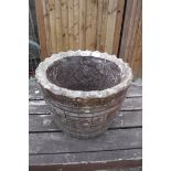 (1106) Concrete garden pot