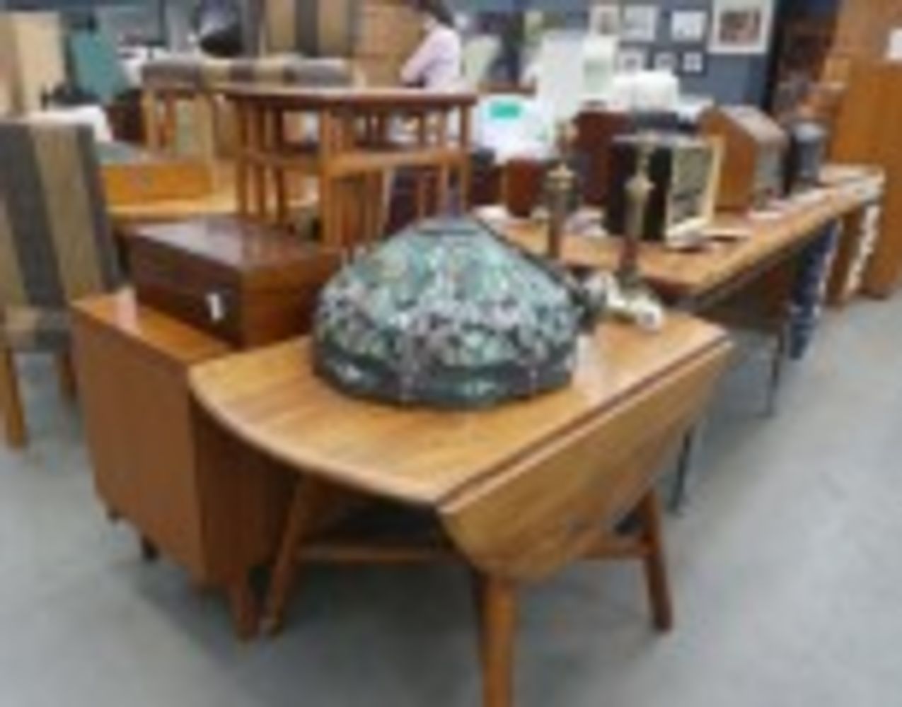 Saleroom 5 Furniture & Effects