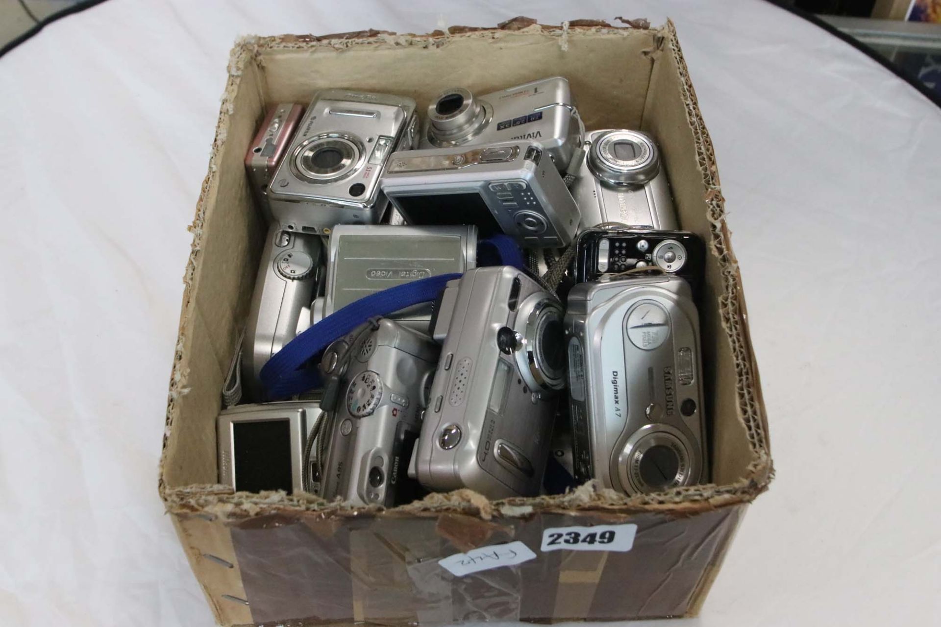 Large quantity of digital cameras