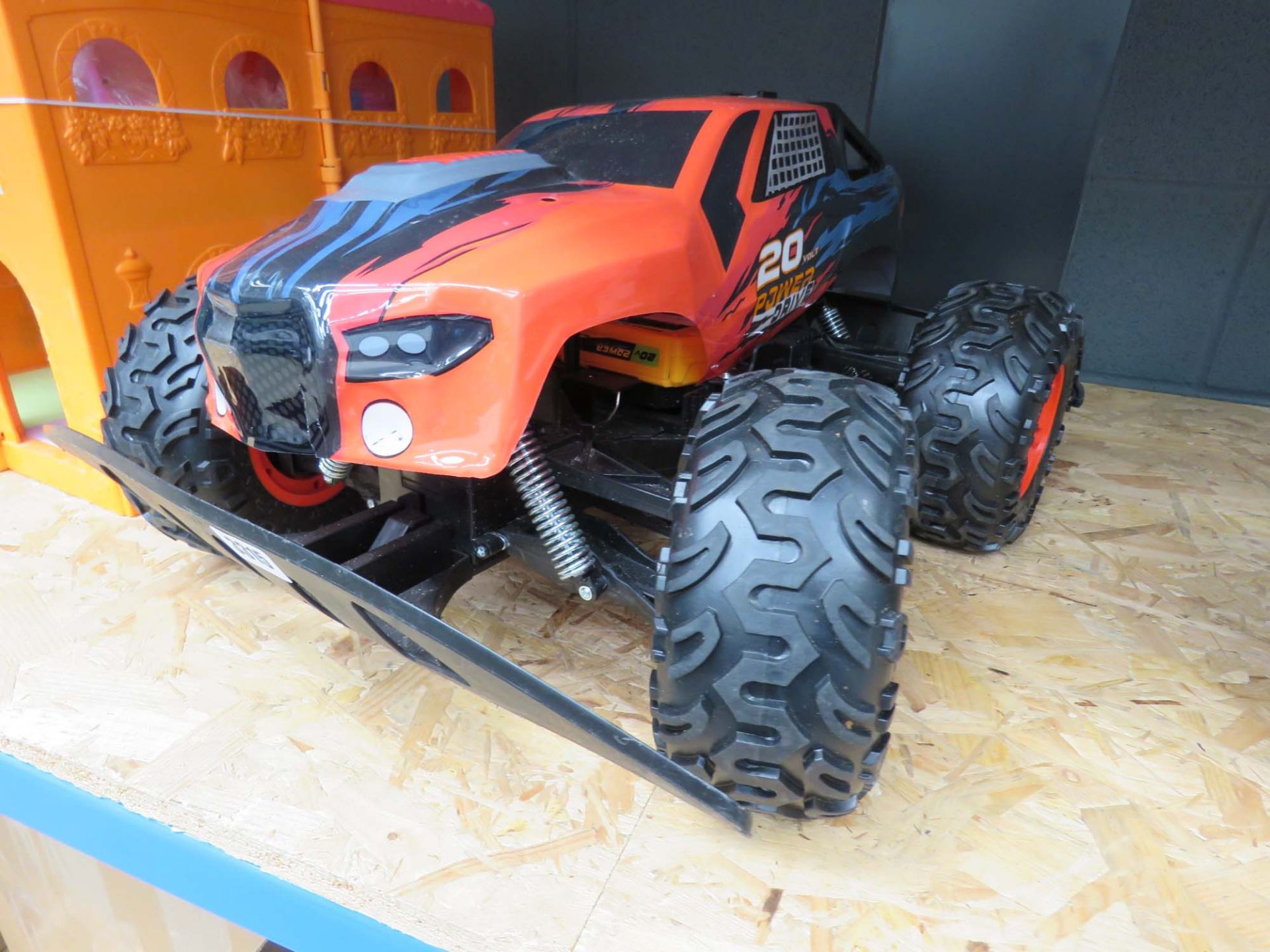 4 x 4 monster truck with battery