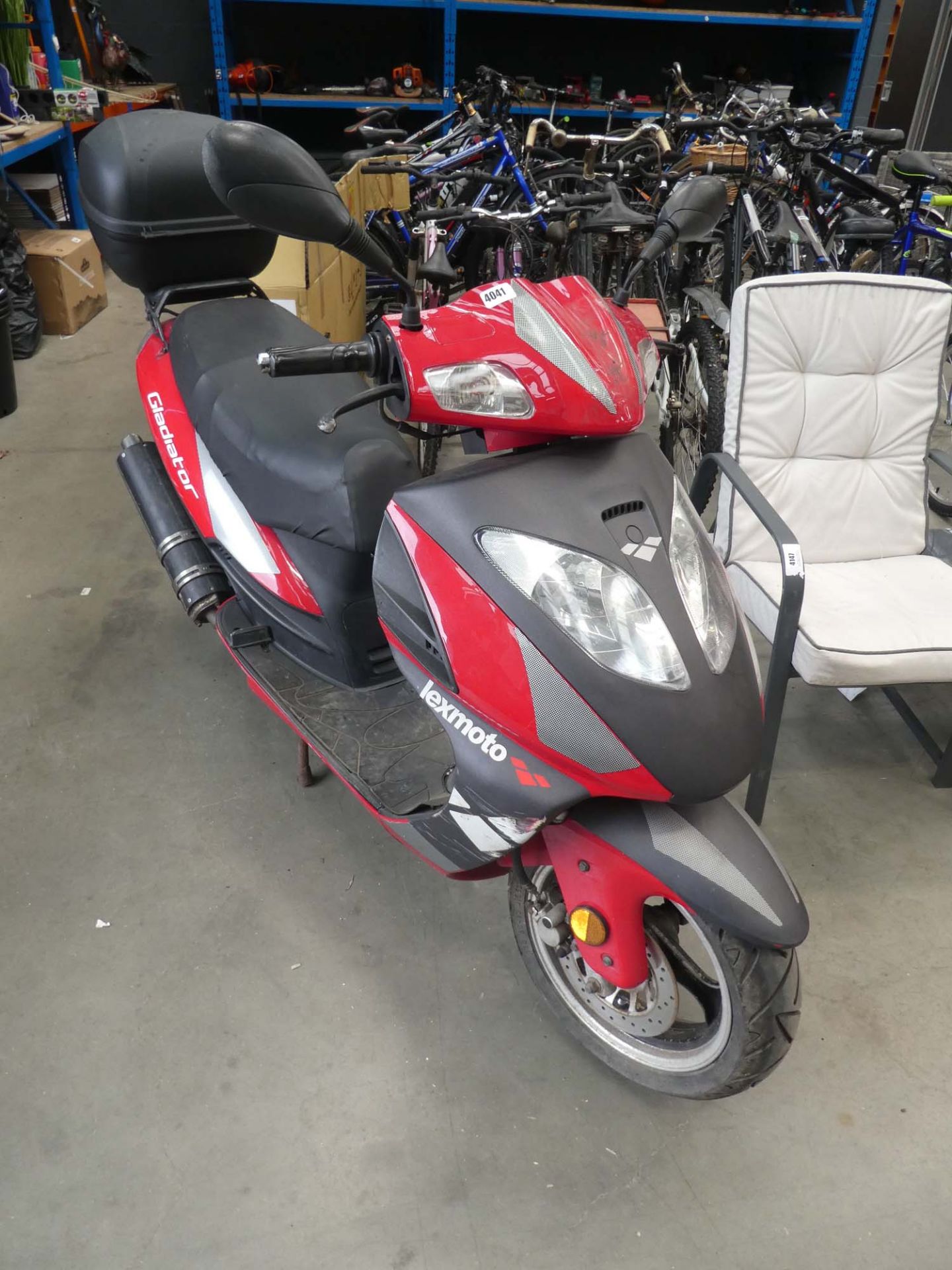 4137 Lexmoto Gladiator 125cc scooter no MOT