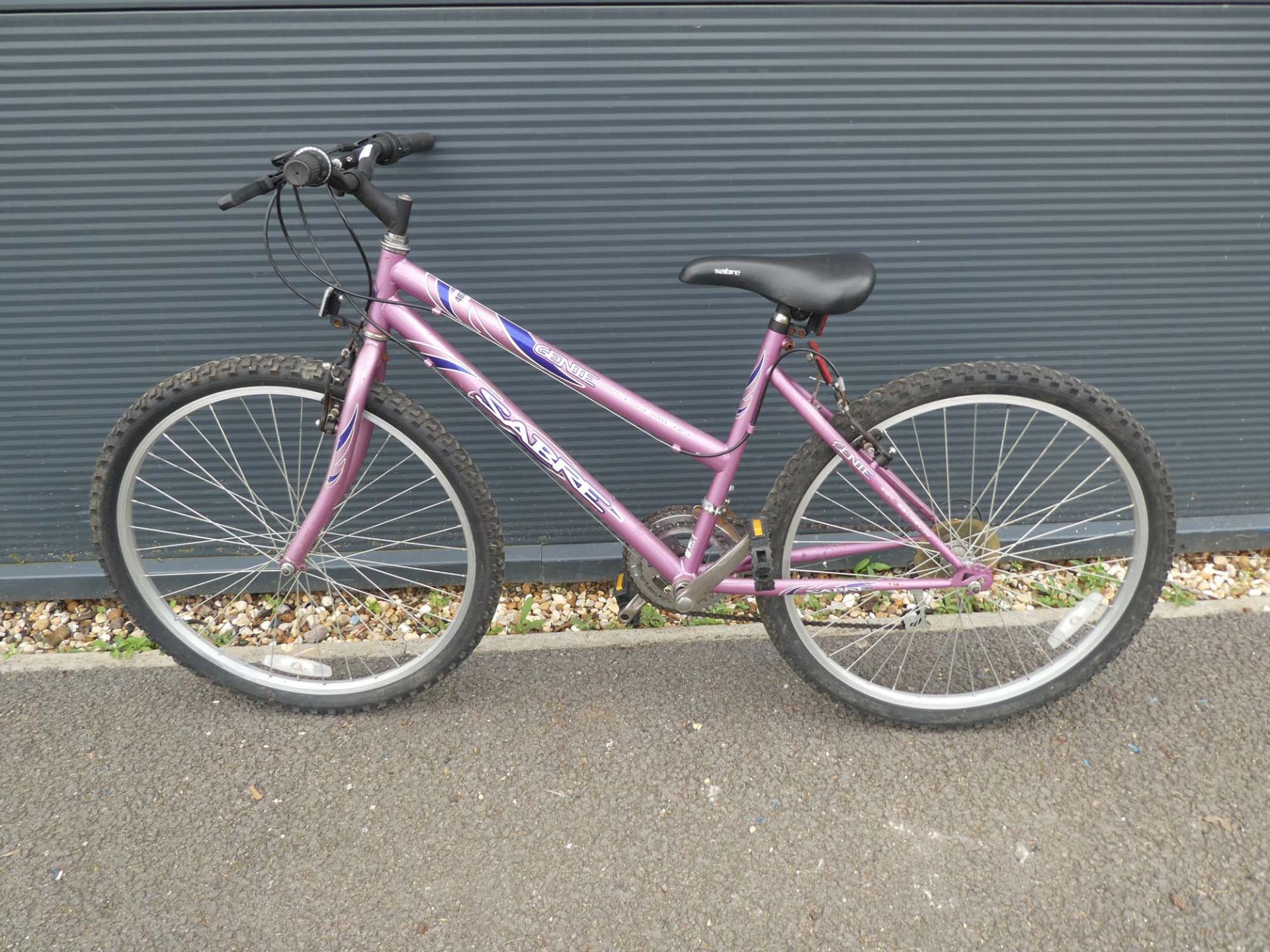 4032 Sabre purple girls bike