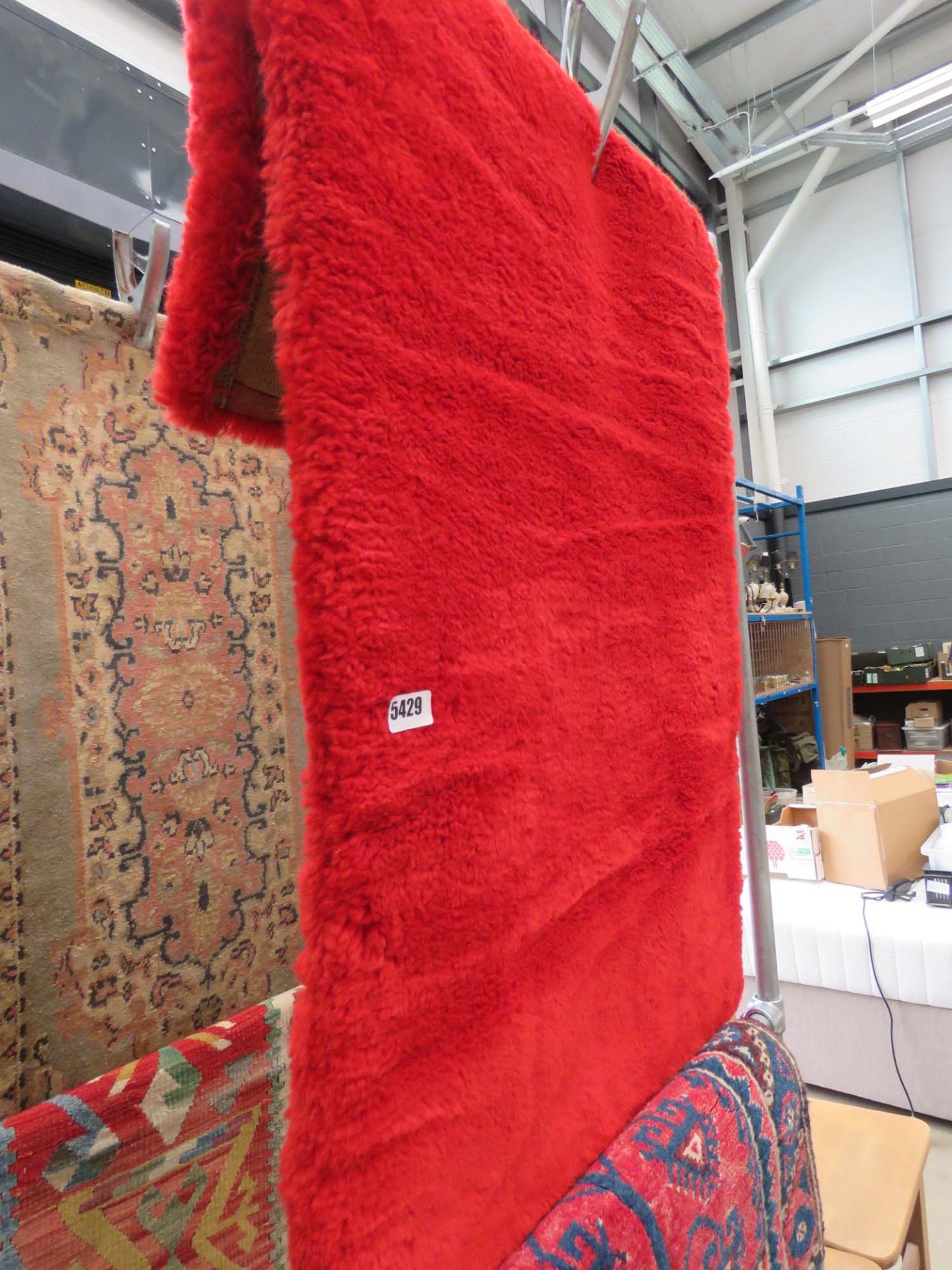 Red woolen mat