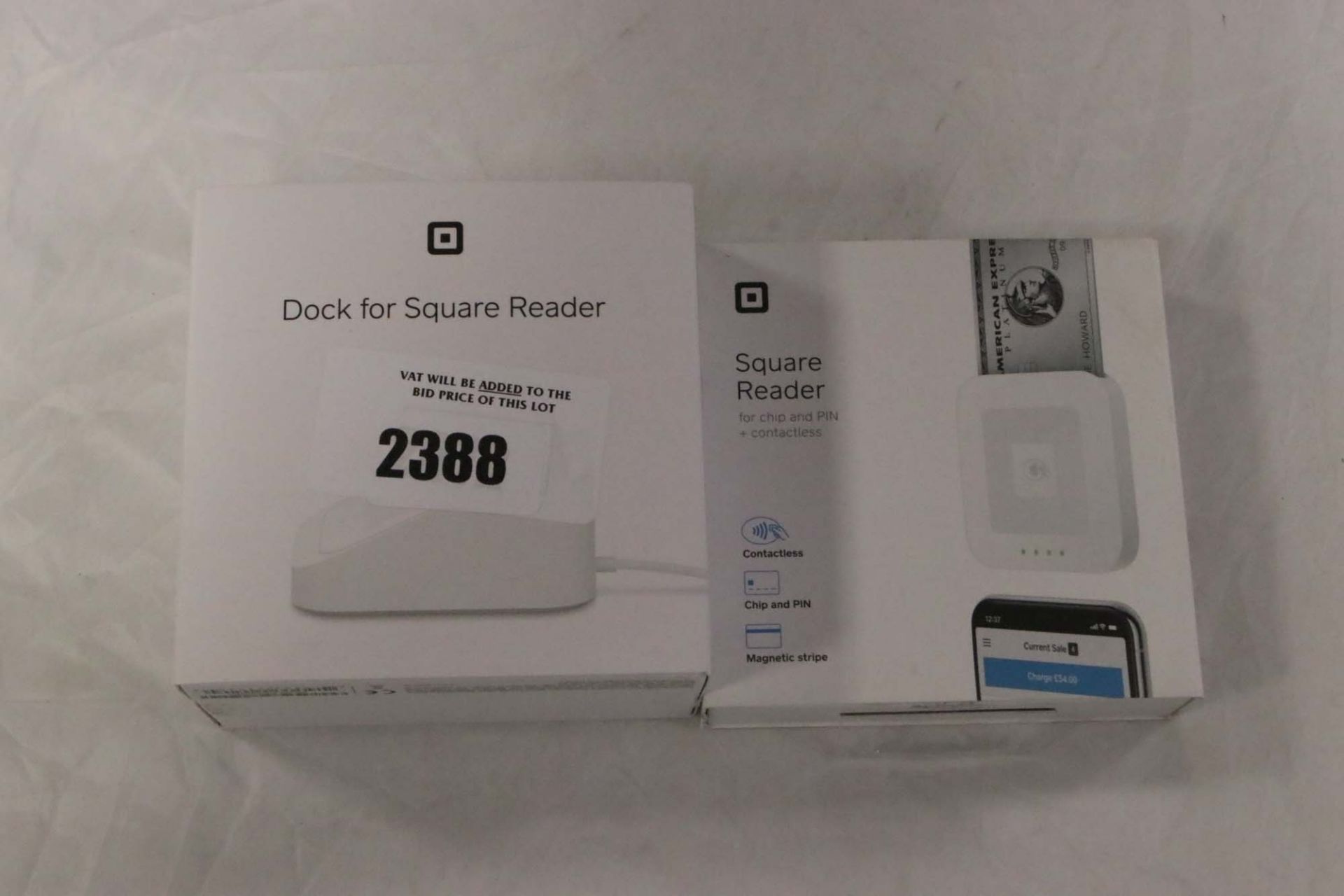 2072 - Dock 4 Square reader and a Square reader