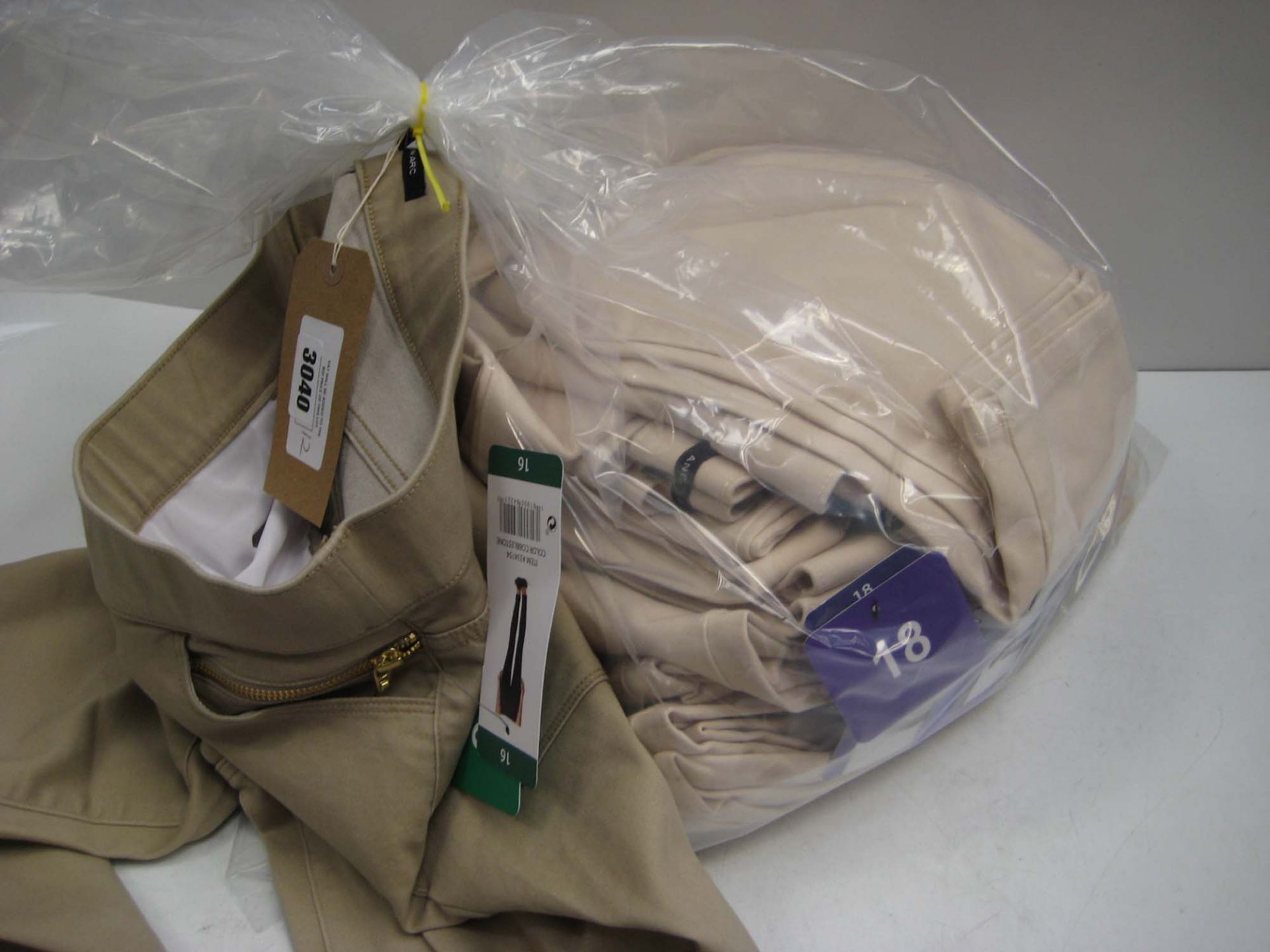 Bag containing 12 pairs of ladies trousers by Andrew Marc, sizes predominantly 18 - Image 2 of 2