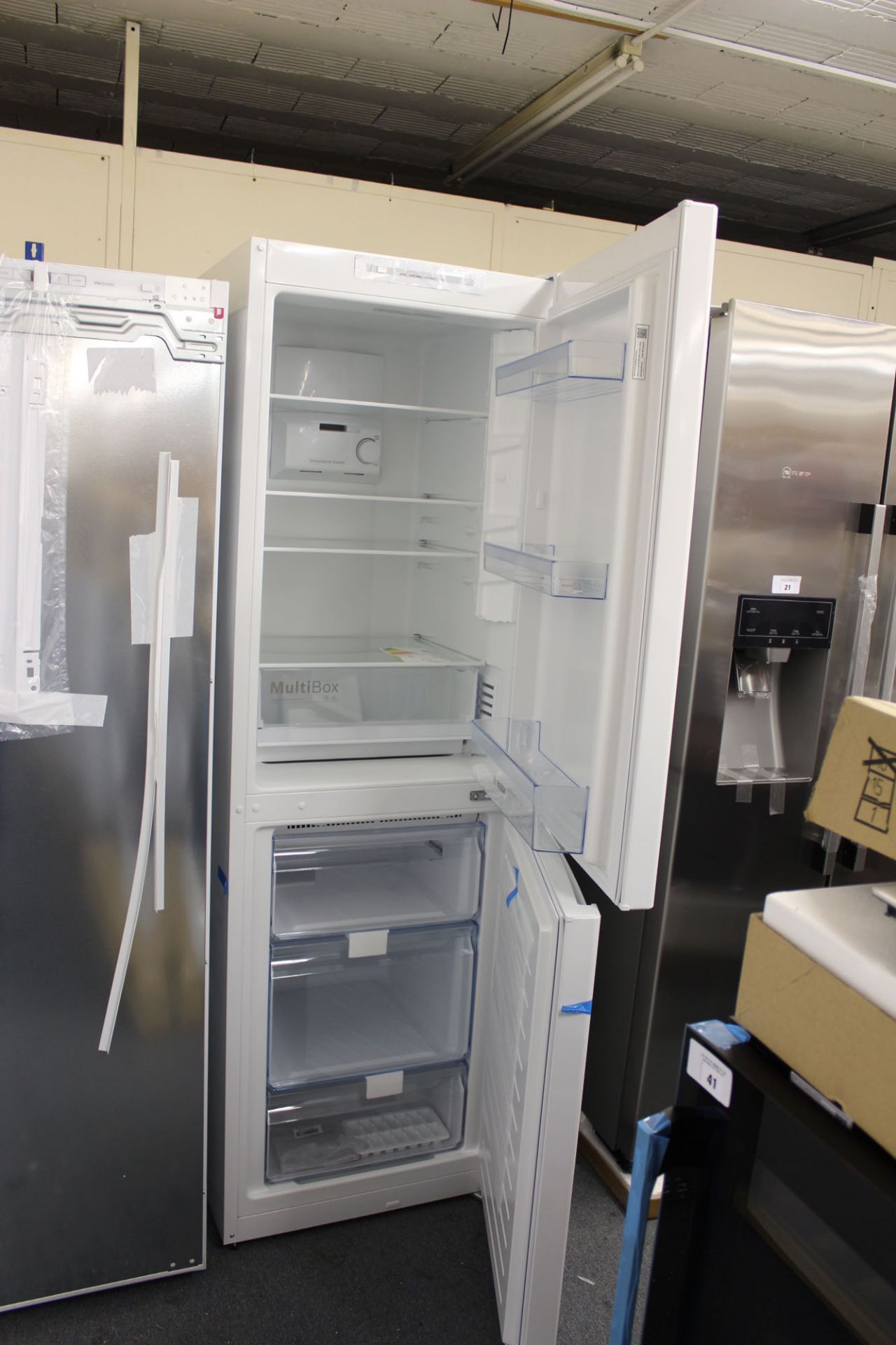 KGN34NWEAGB Bosch Free-standing fridge-freezer - Image 2 of 2