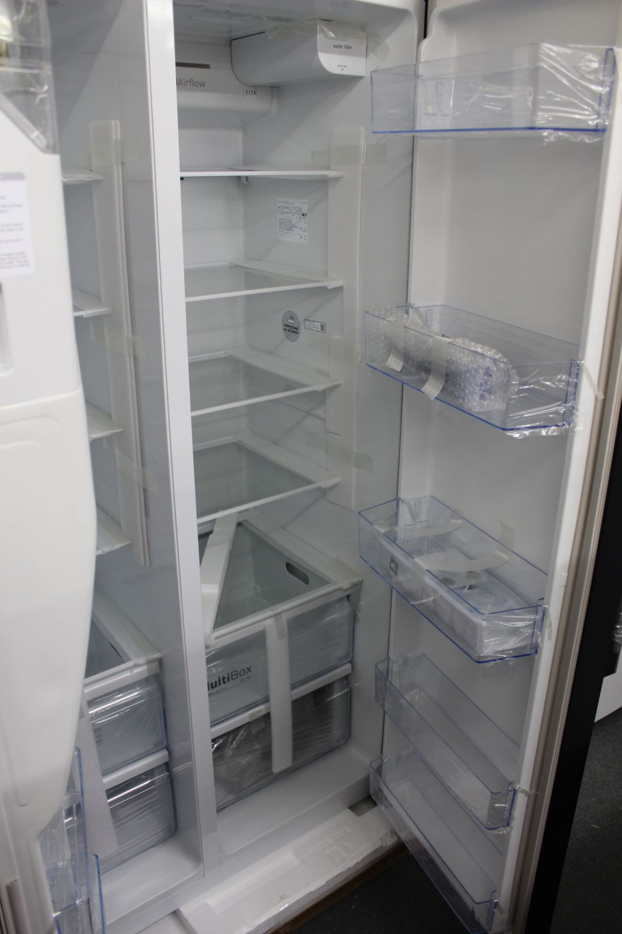 KAD93VBFPGB Bosch Side-by-side fridge-freezer - Image 2 of 2