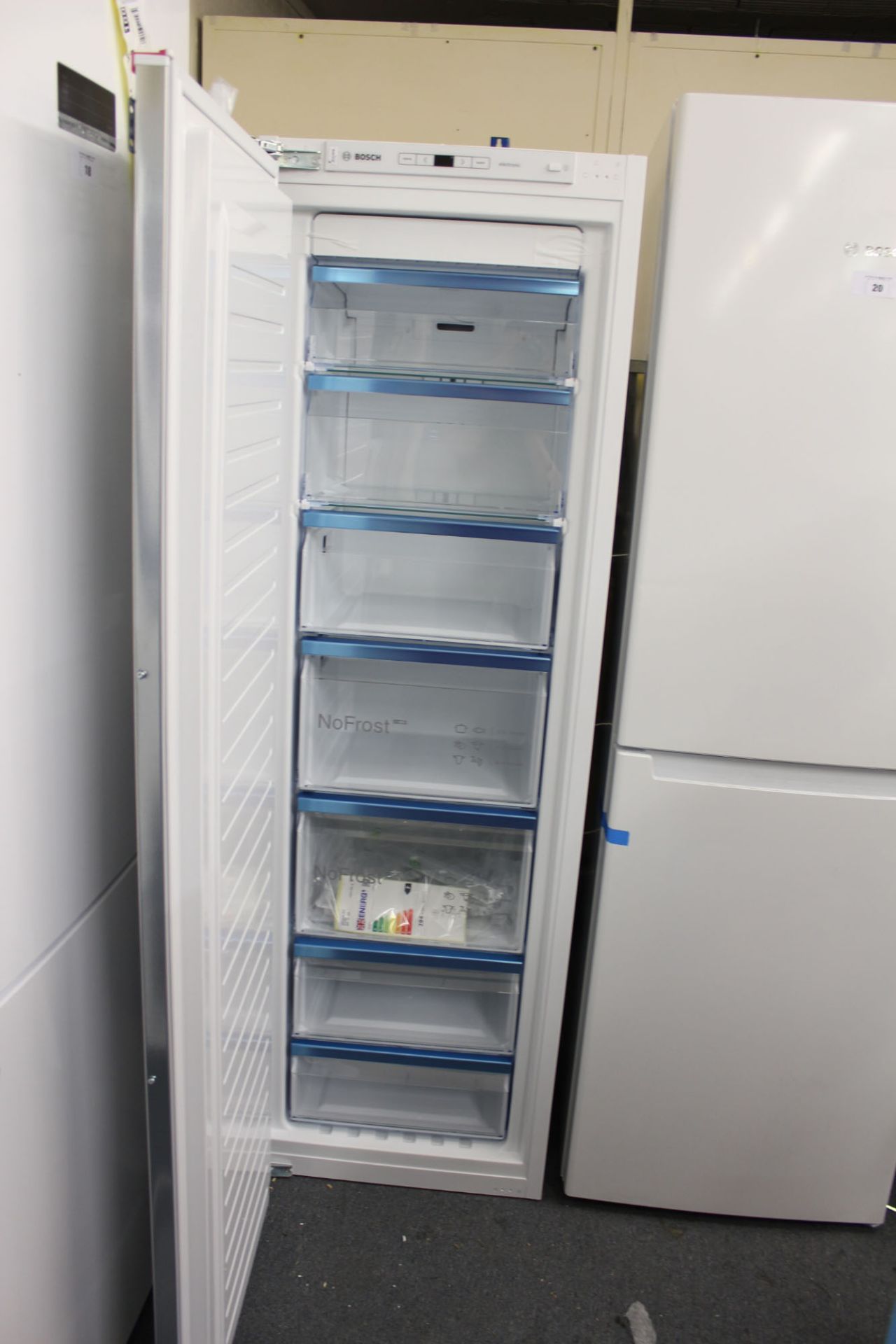 GIN81AEF0GB Bosch Built-in upright freezer - Image 2 of 2