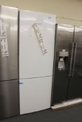 KGE49AWCAGB Bosch Free-standing fridge-freezer