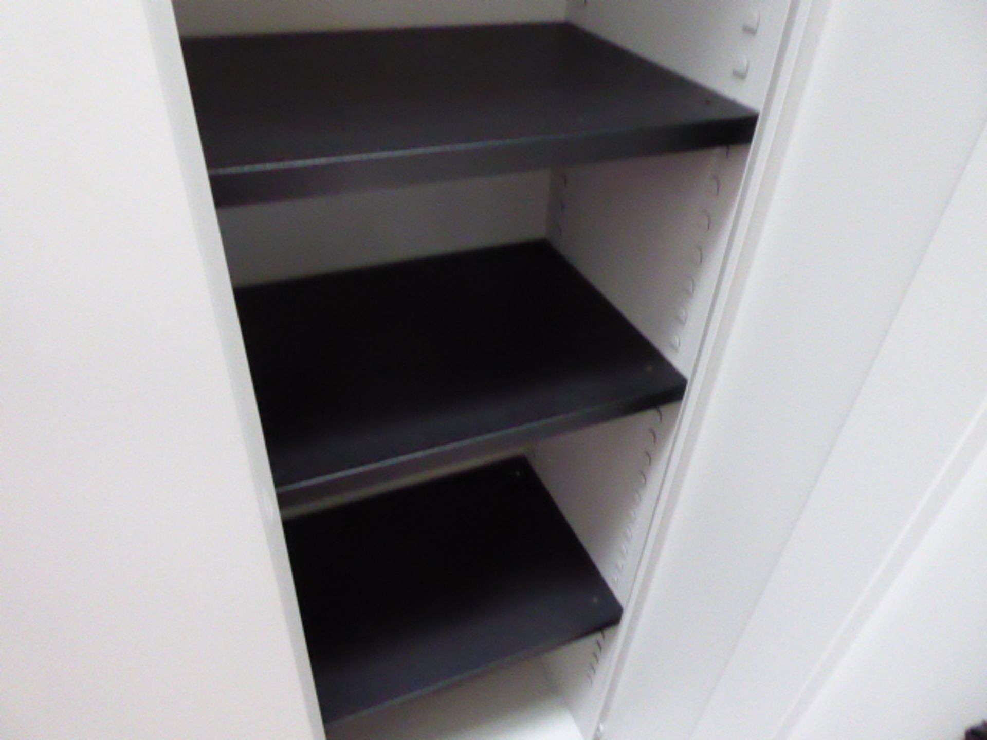 90cm grey metal 2-door stationery cabinet - Image 2 of 2