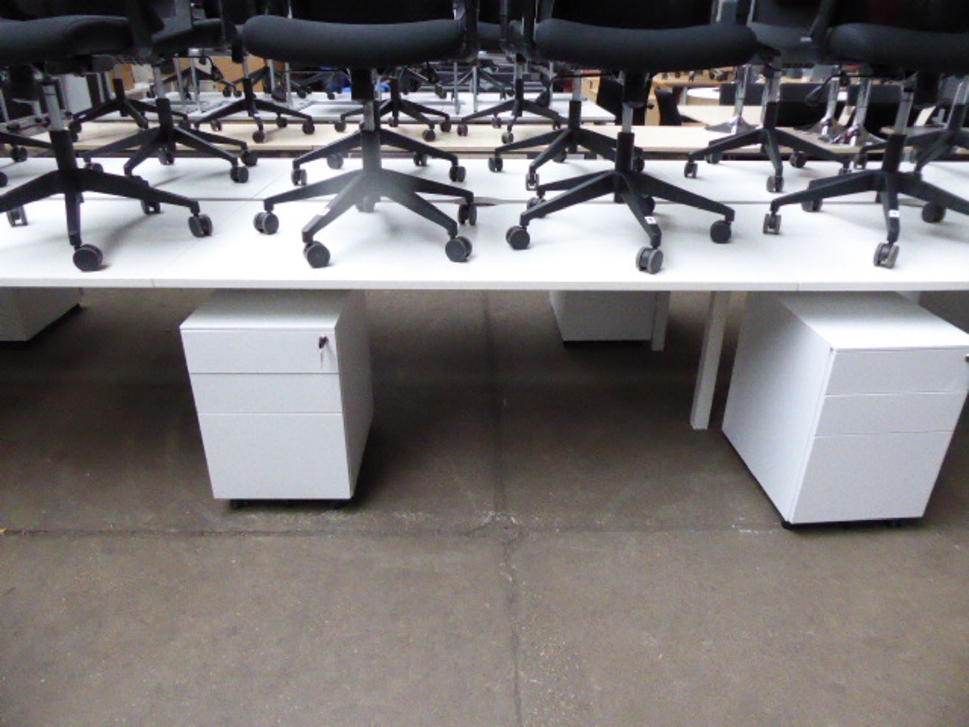 Bank of 6 Senator white 160cm workstations each with a mobile 3-drawer pedestals - Image 2 of 3