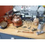 Copper kettle, copper pourer, chestnut roaster and other small brassware and metalwares with