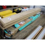Small quantity of AC4 and other laminate flooring