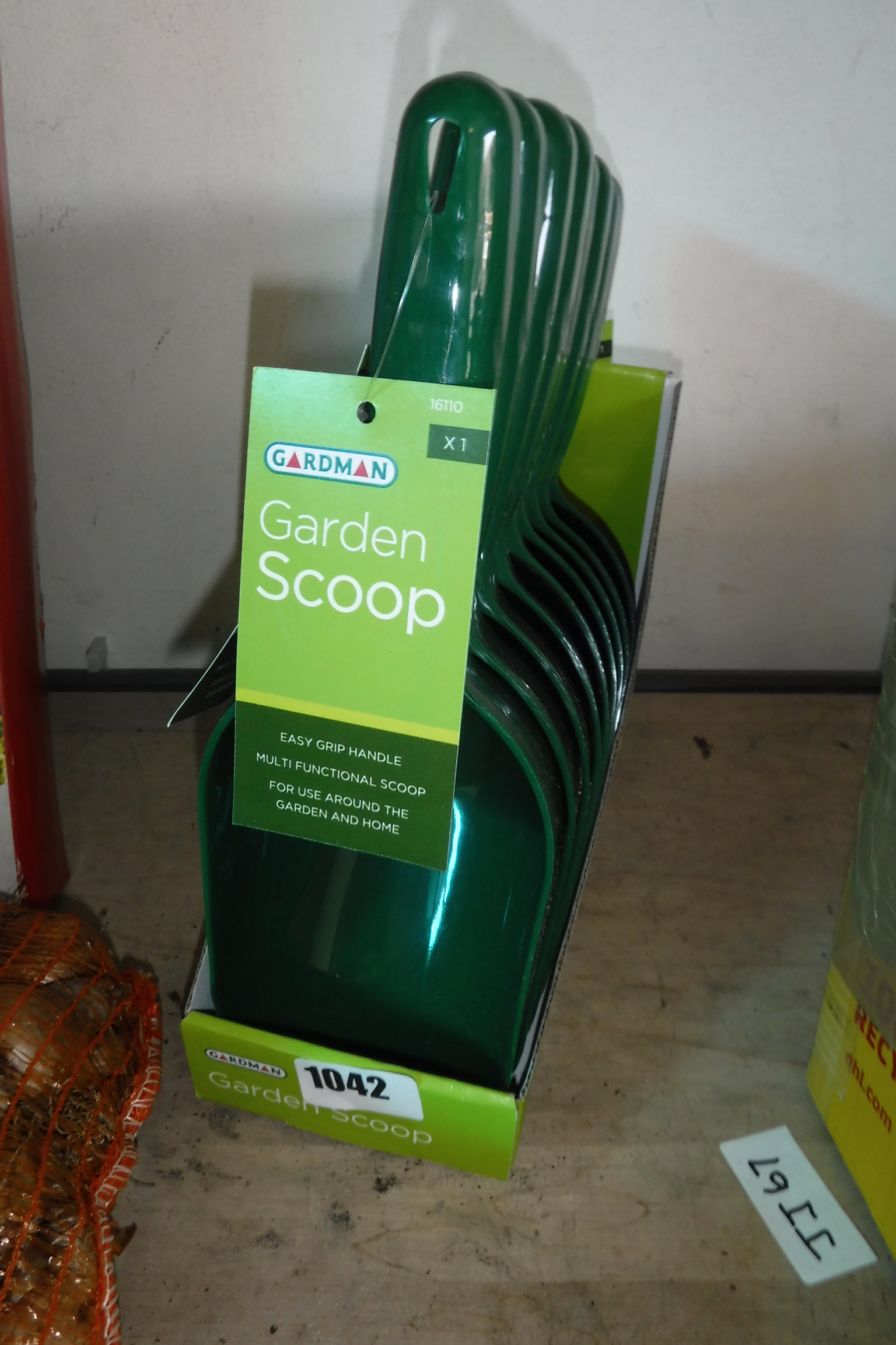 10 garden scoops