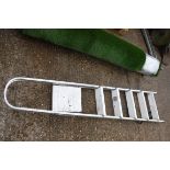 Bi step folding stepladder