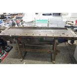 (2314) Antique work bench with 2 drawers and vice