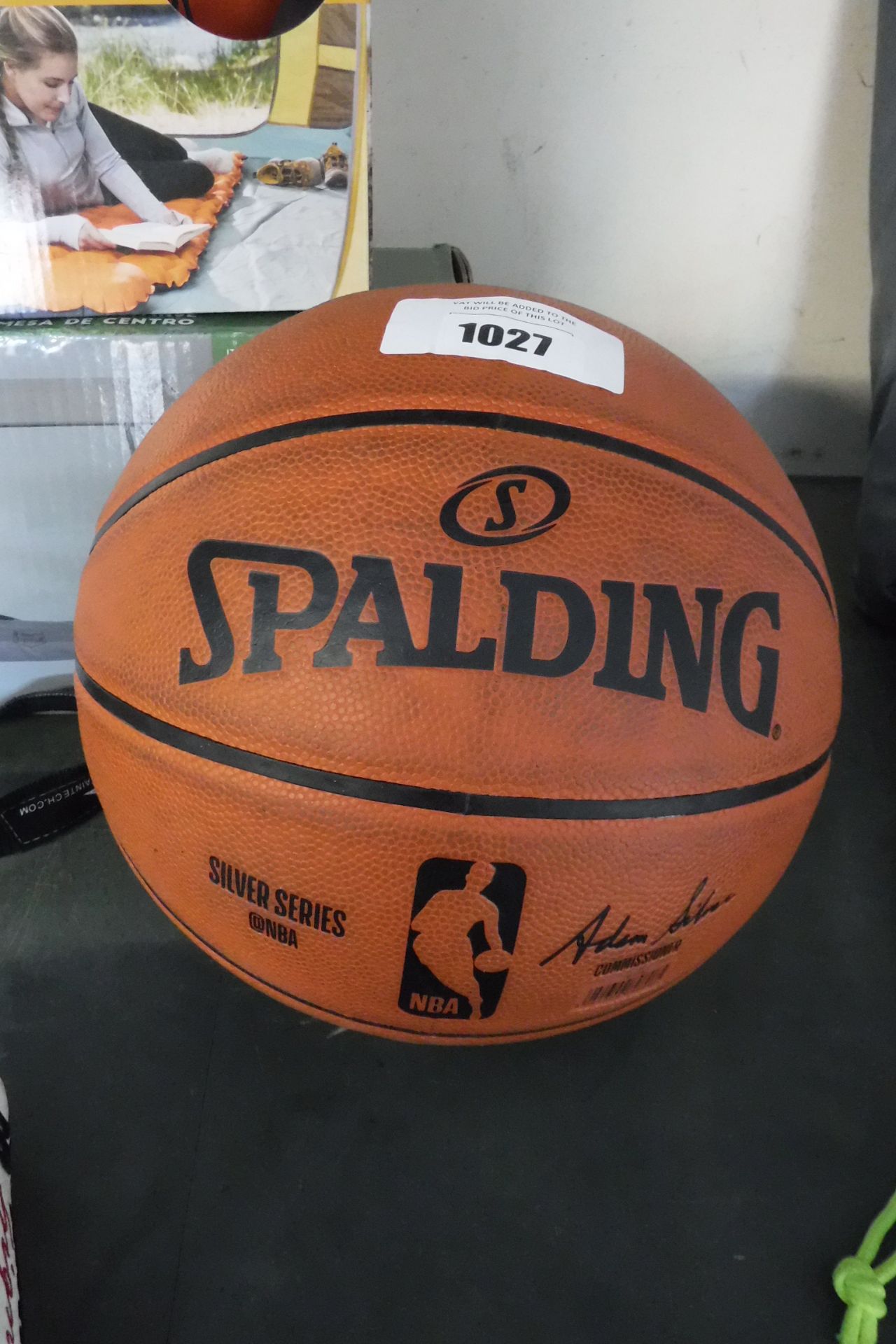 Spalding basket ball