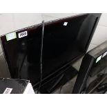 (7) Samsung 32'' TV on stand with remote control