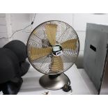 (45) Bonaire desk fan