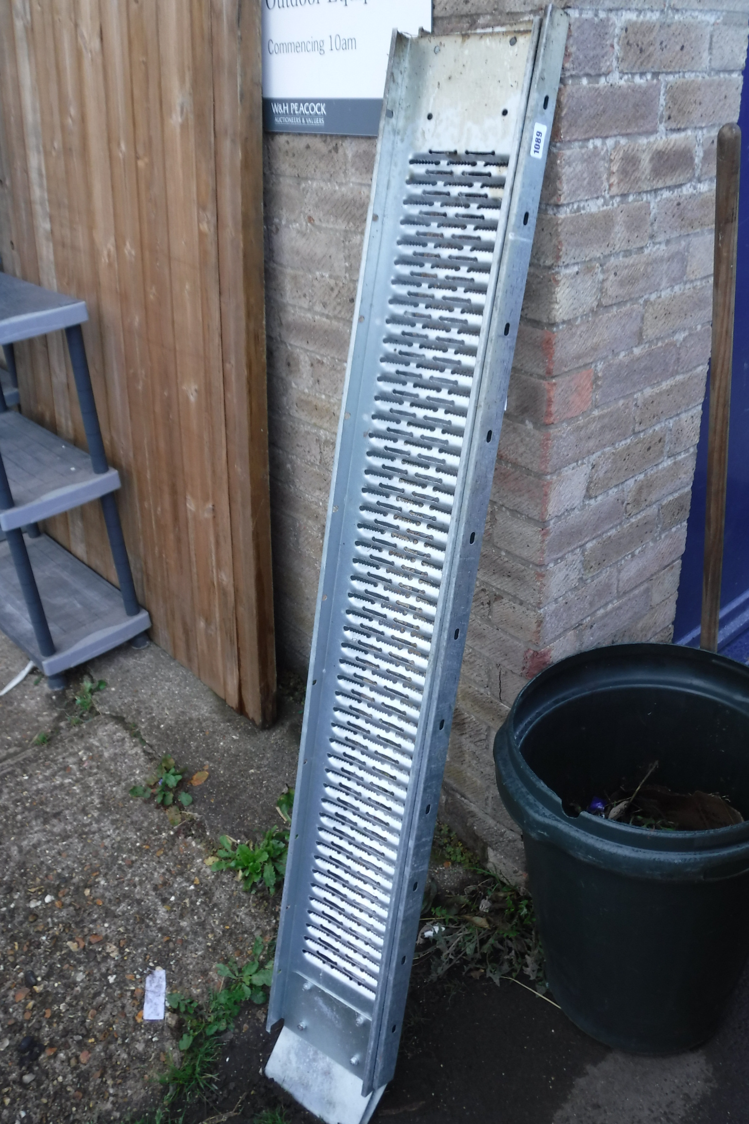 Pair of aluminium ramps