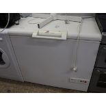 (44) Bosch Economic chest freezer