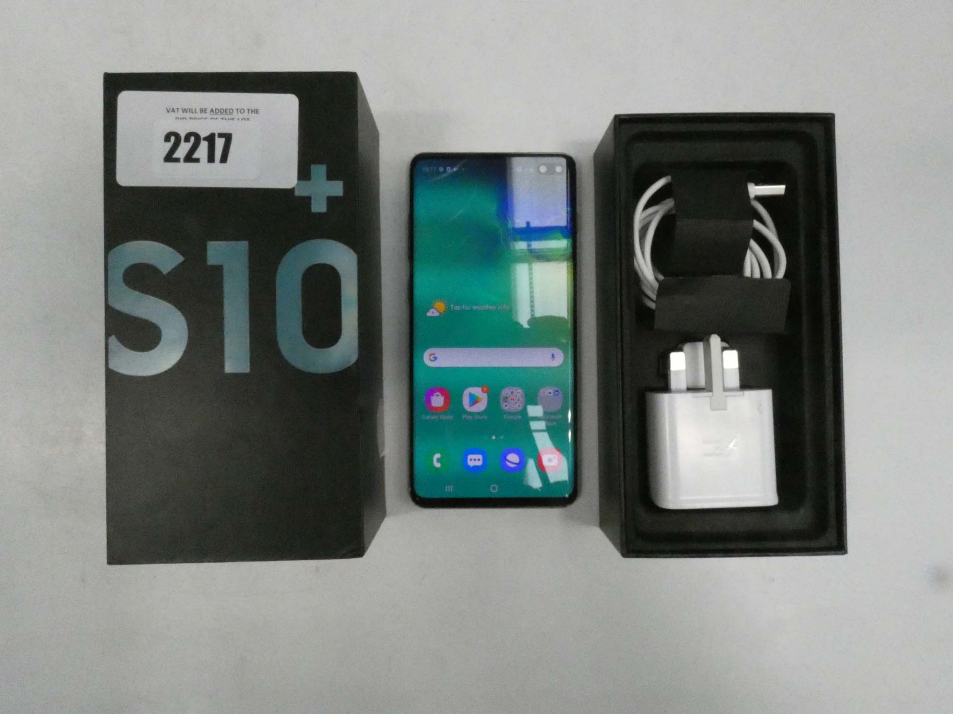 Samsung S10+ 128GB Prism Green smartphone with box and charger