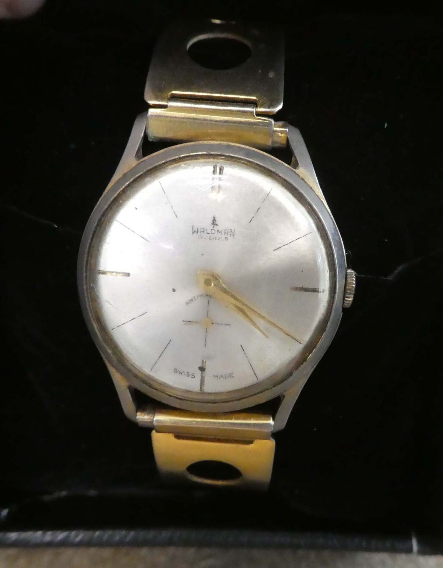 Gents Swiss made stainless steel strap watch with box