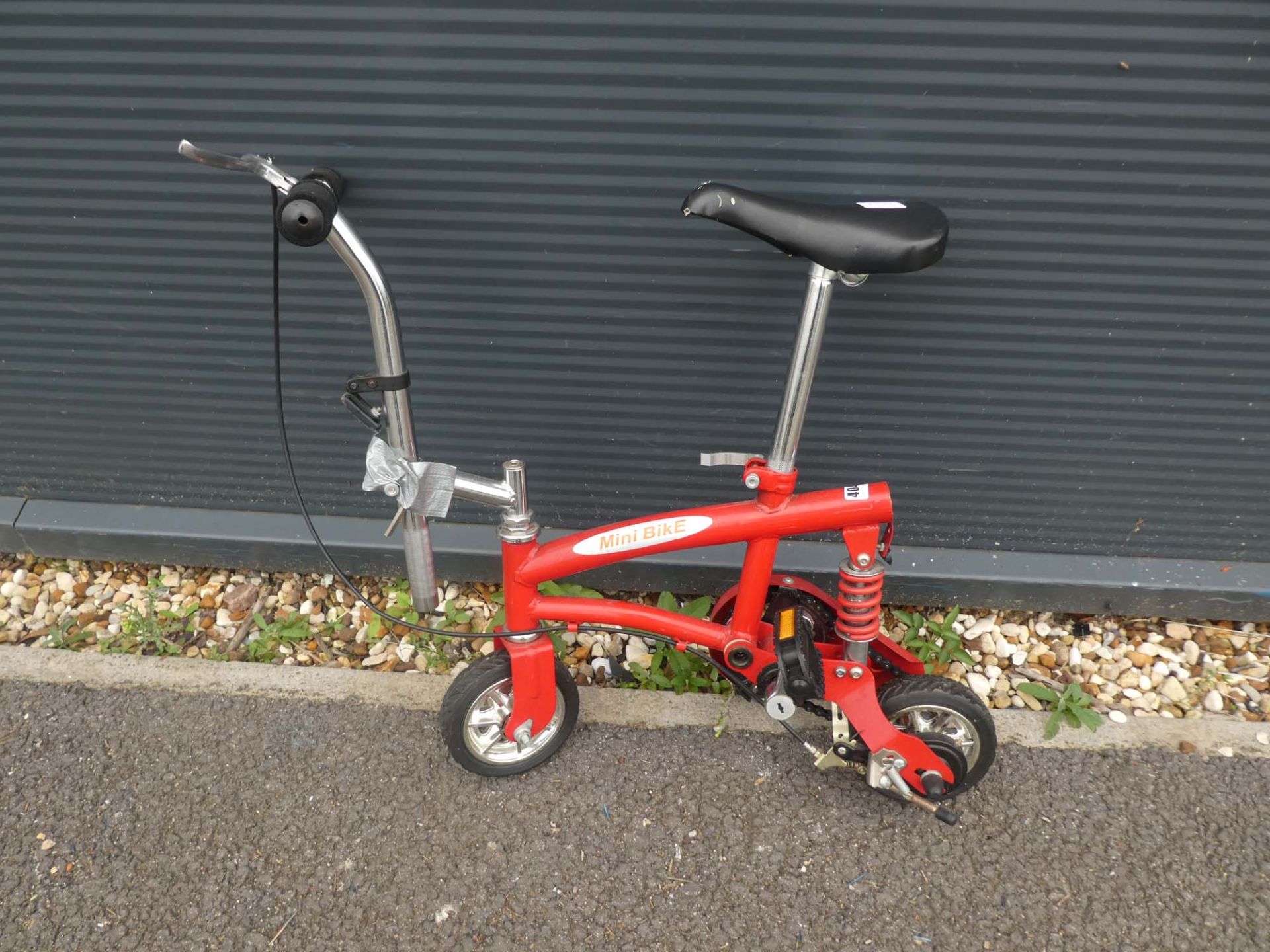 Mini bike in red