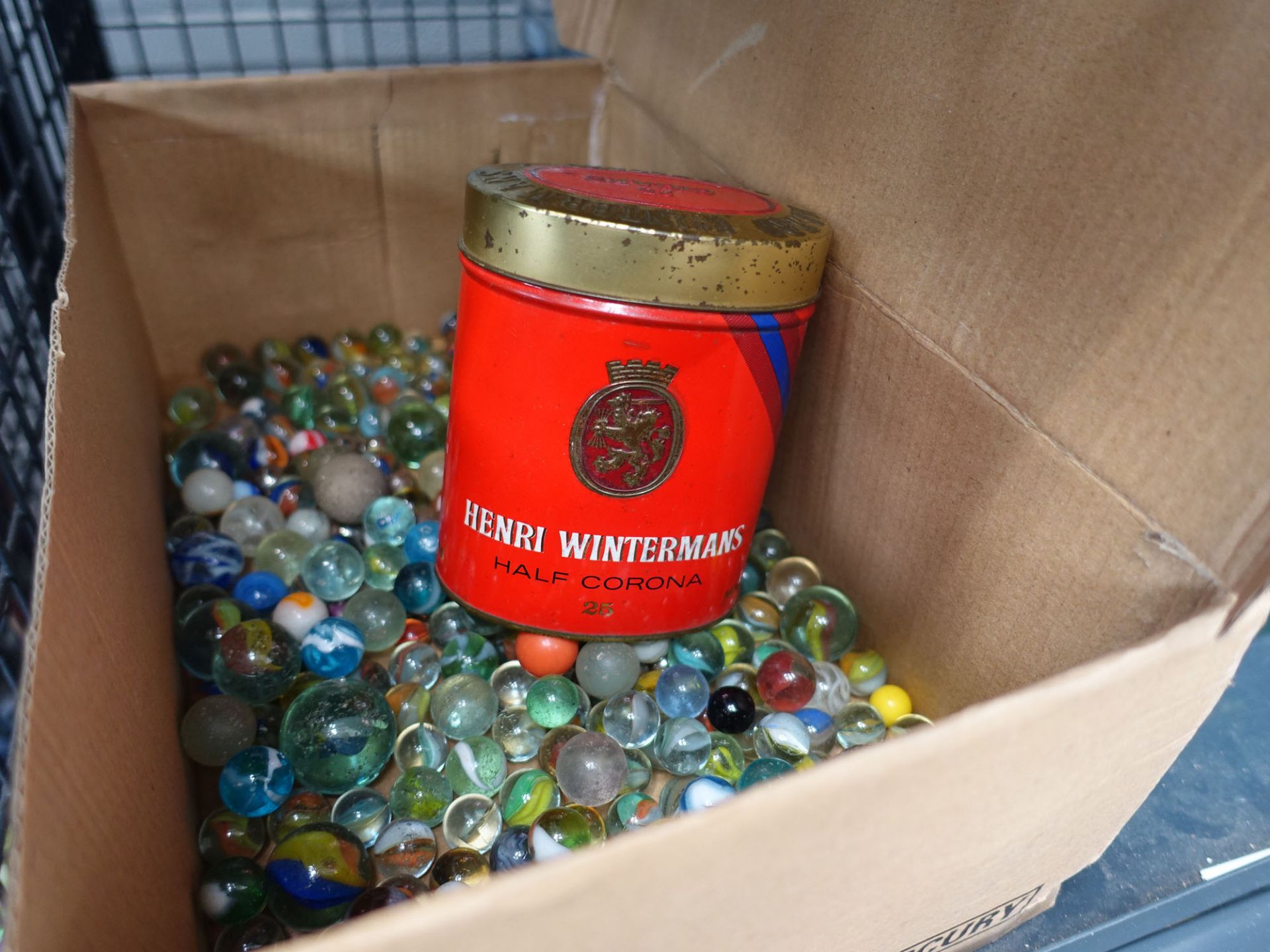 Cage containing jigsaw puzzles, marbles and beer steins - Image 2 of 2