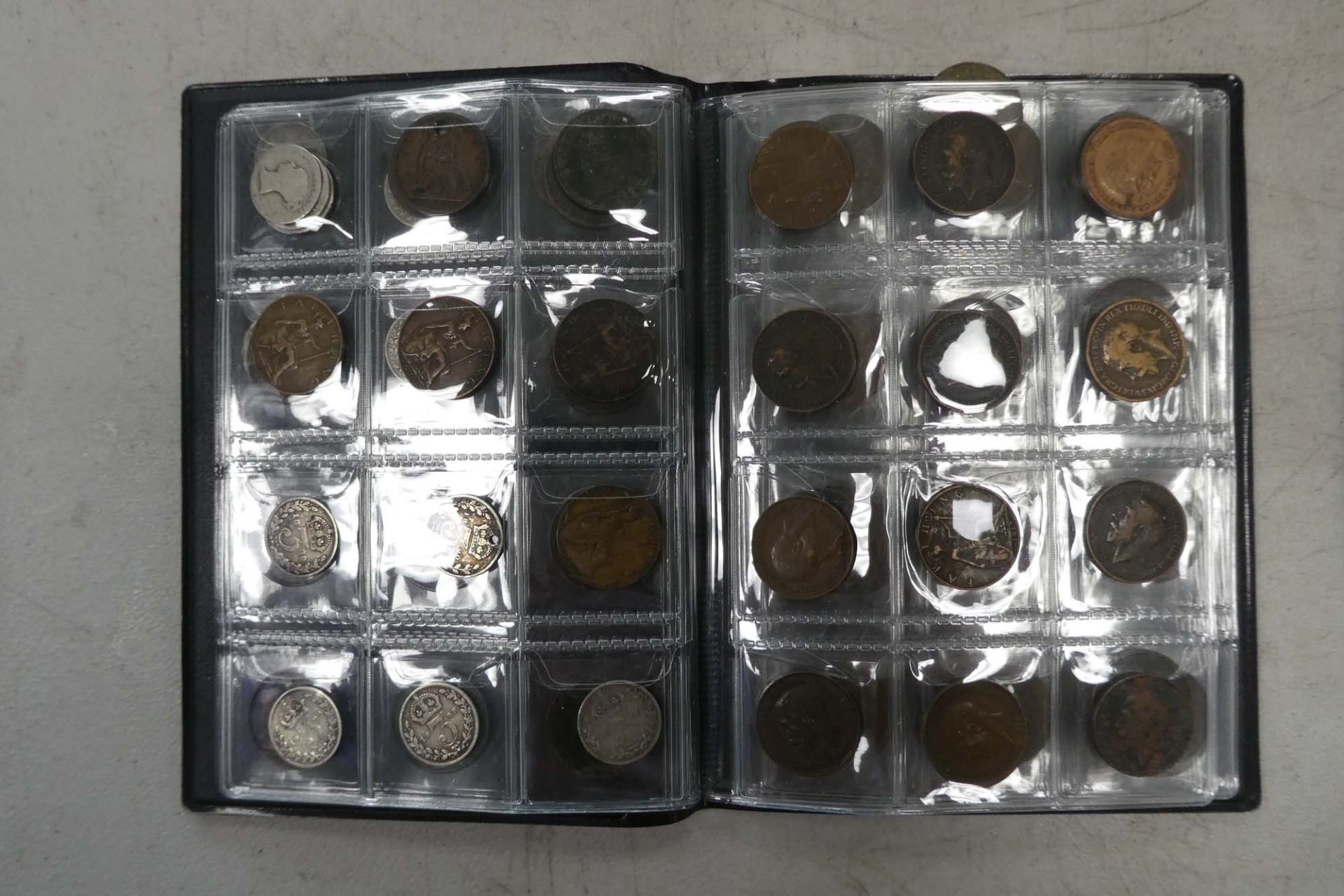 Approx 120 GB coins to include Victoria, Edward VII and farthings in collectors album