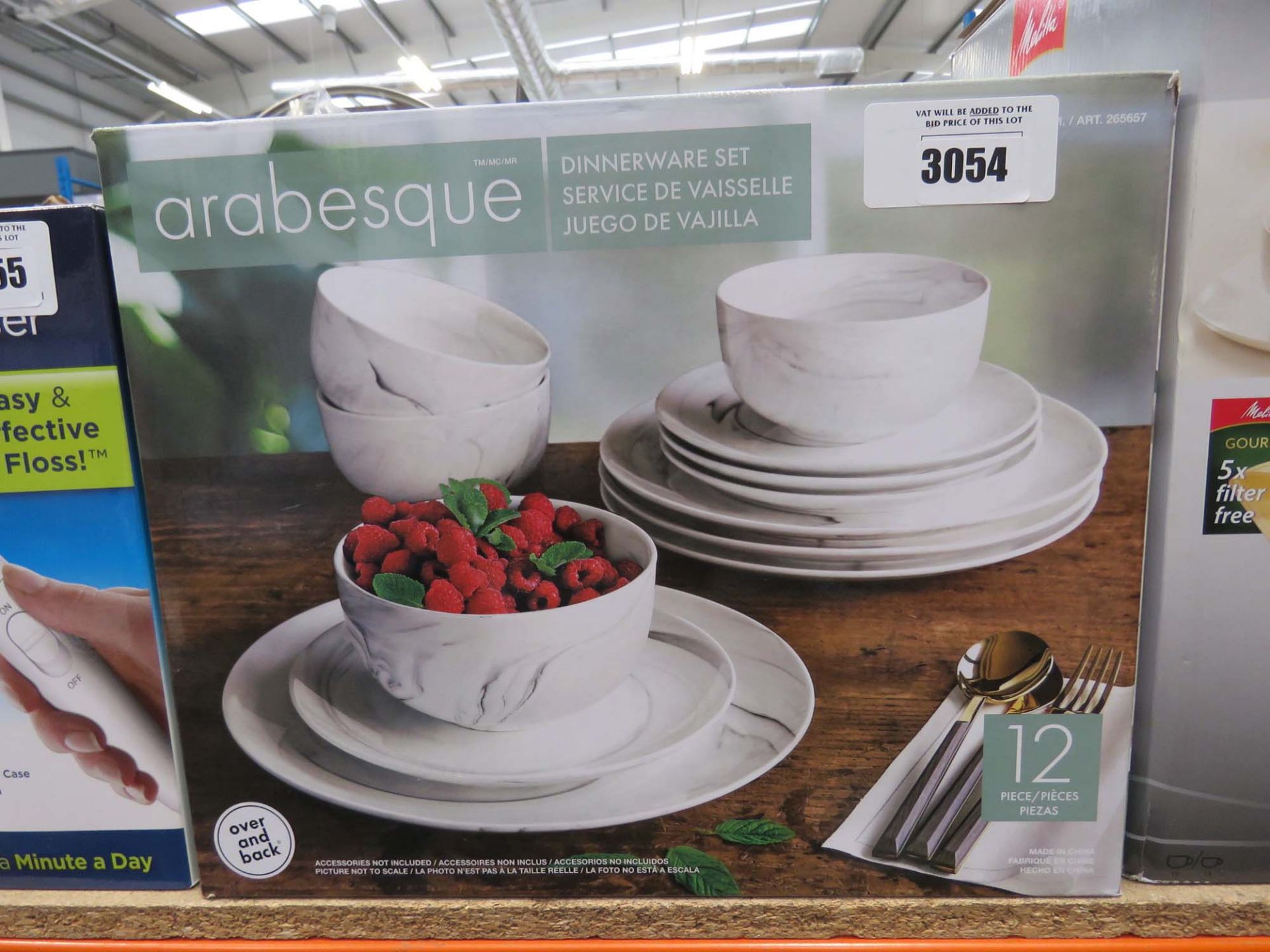 Arabesque dinnerware set