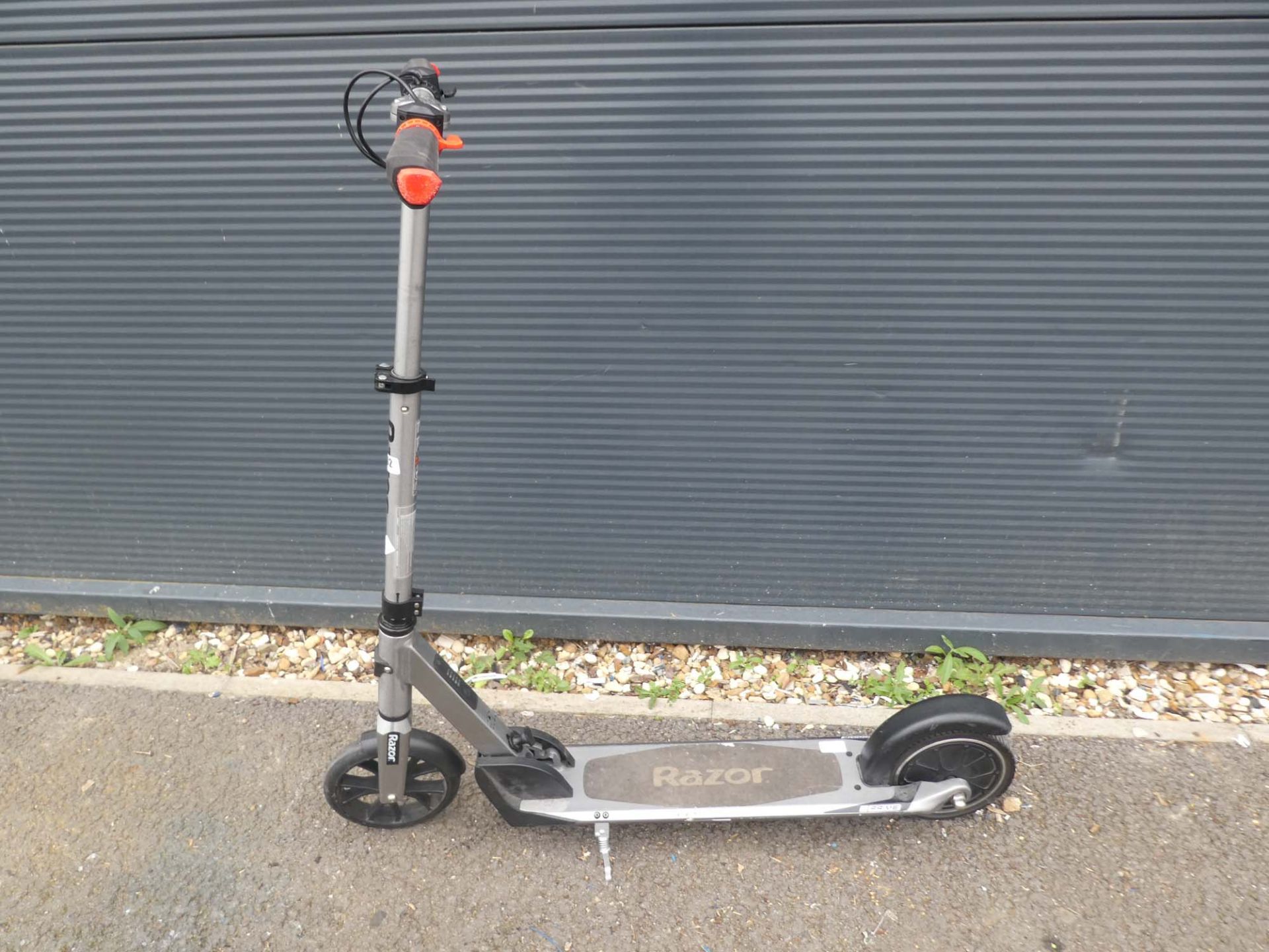 Razor electric scooter (no charger)
