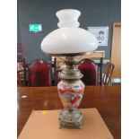 Chinese decorated oil lamp