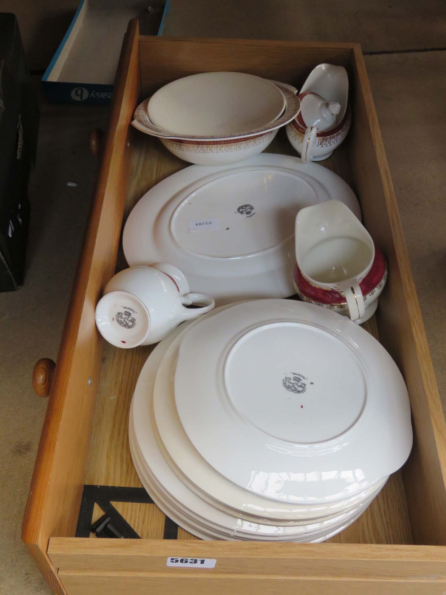 Box containing a qty of Royal Grafton majesty pattern crockery