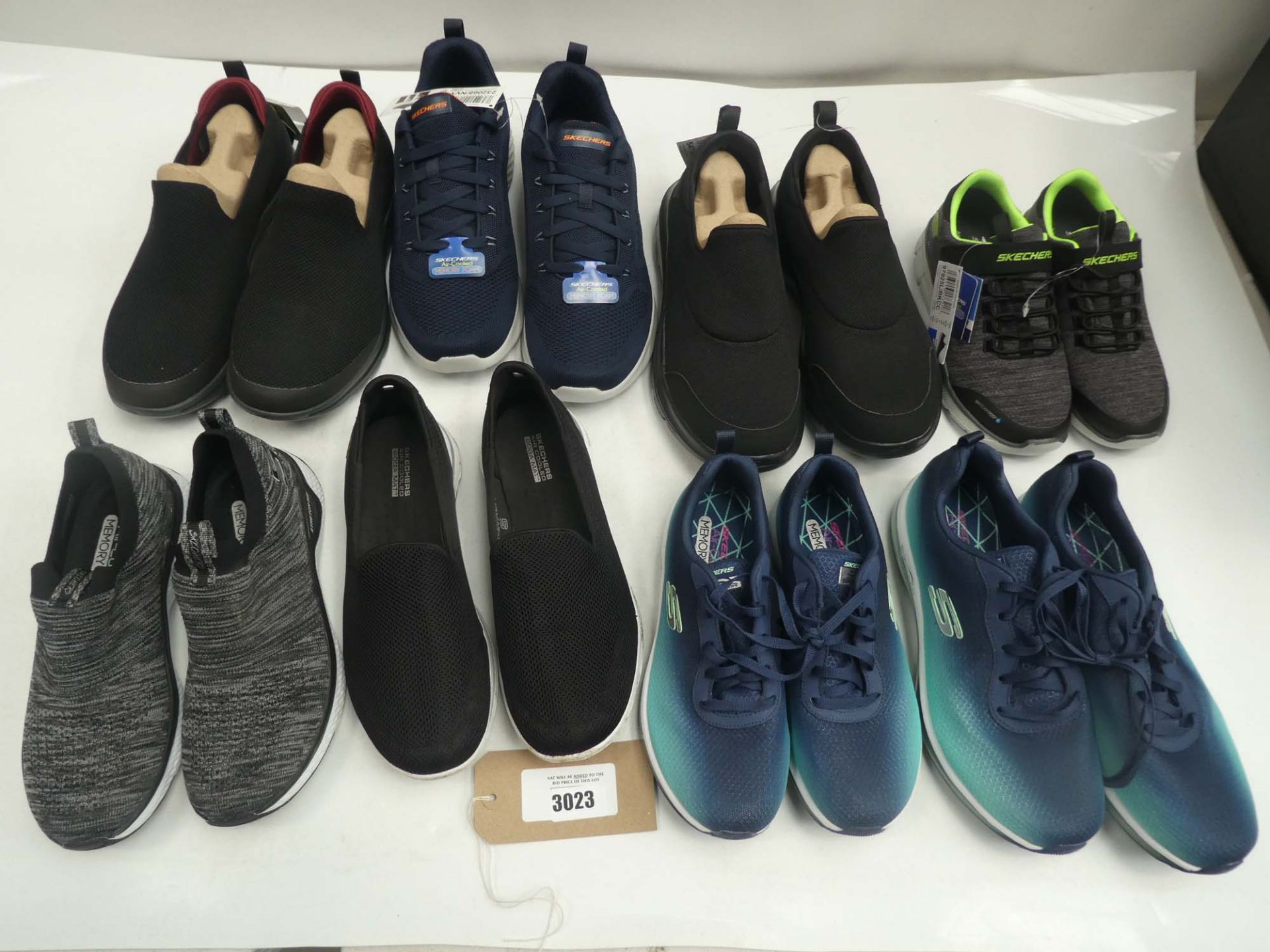 8 Pairs of unboxed sketchers trainers in various sizes