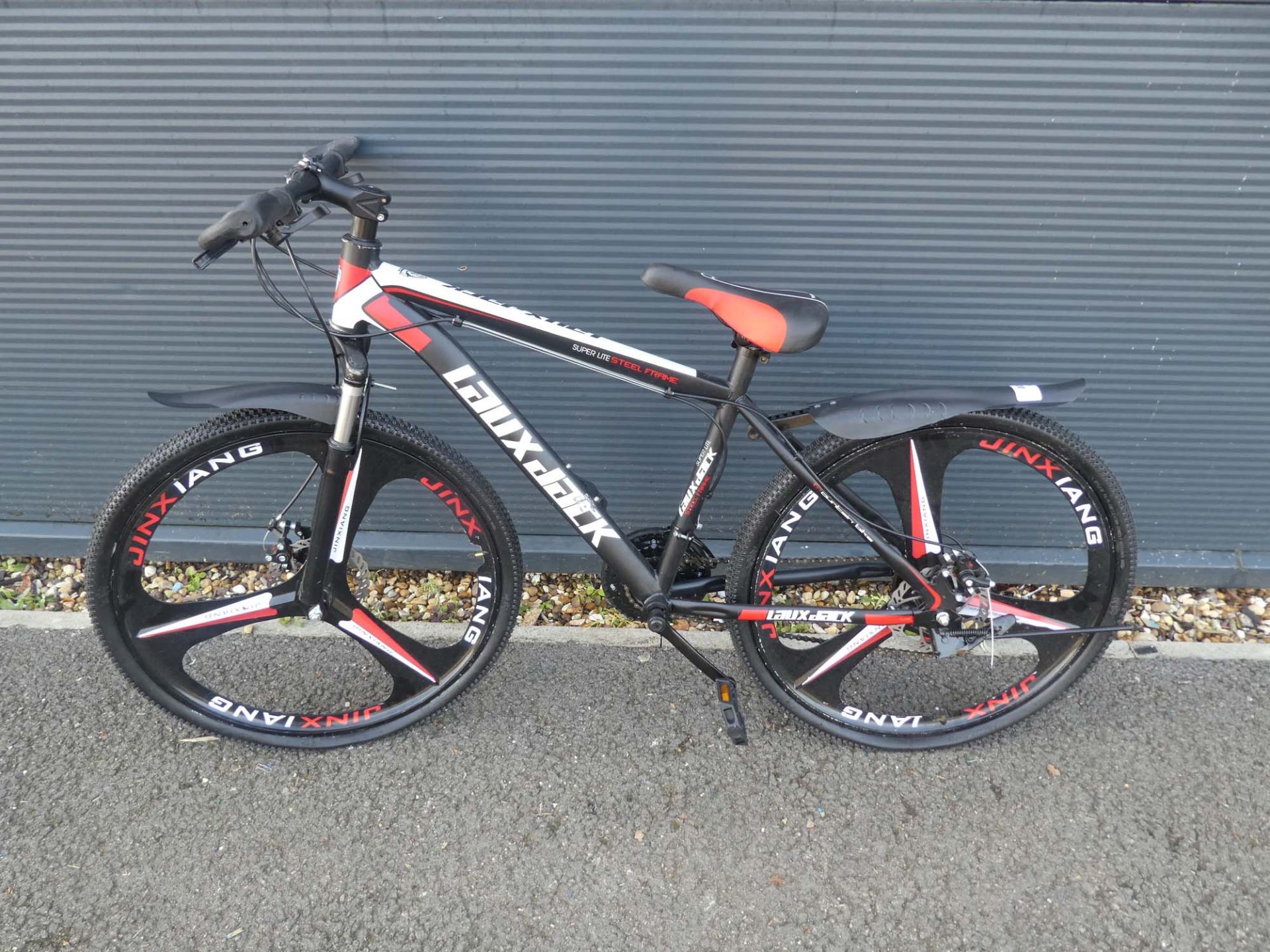 Lauxjack gents black mountain bike