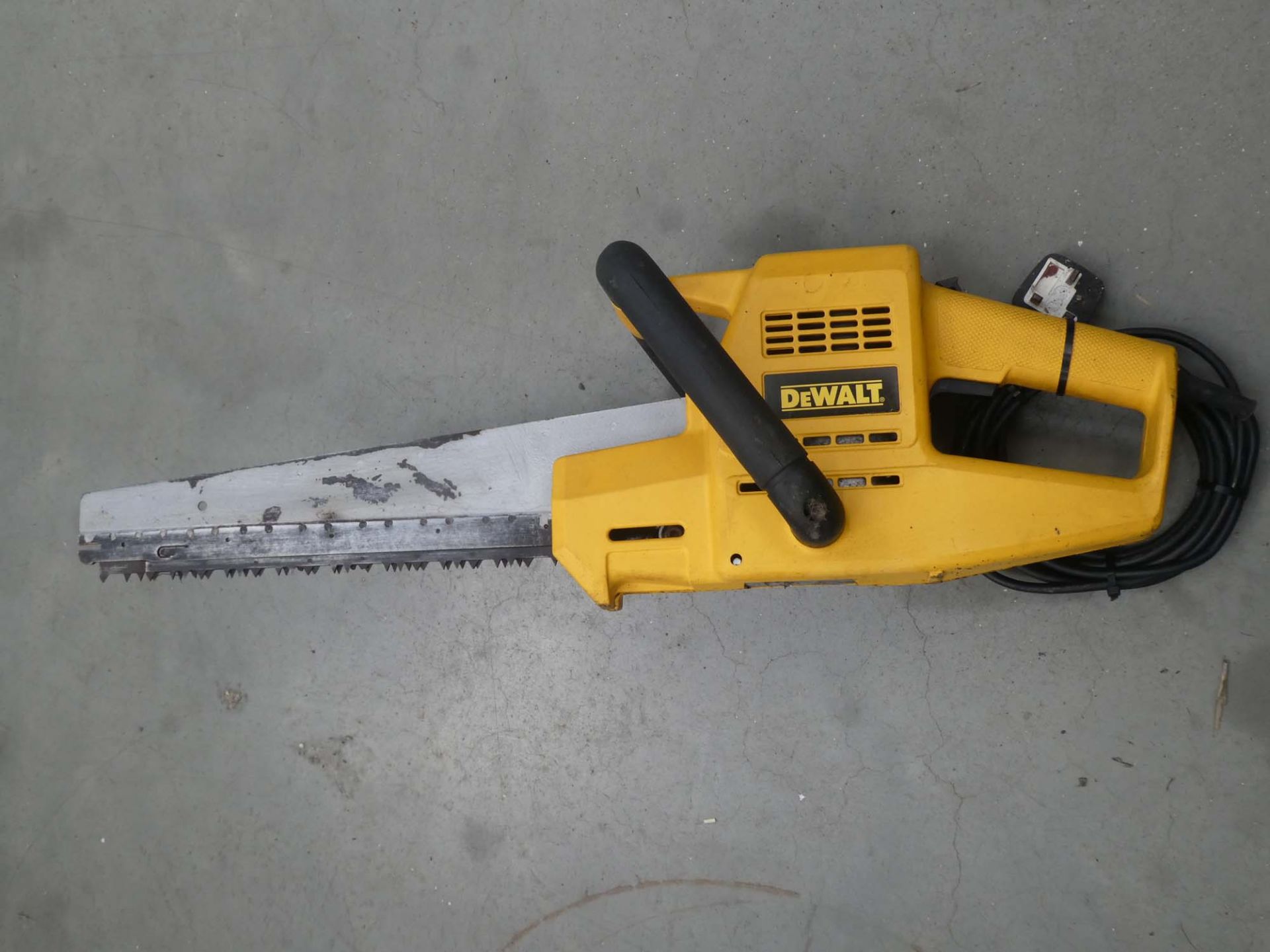 DeWalt electric Scorpion saw