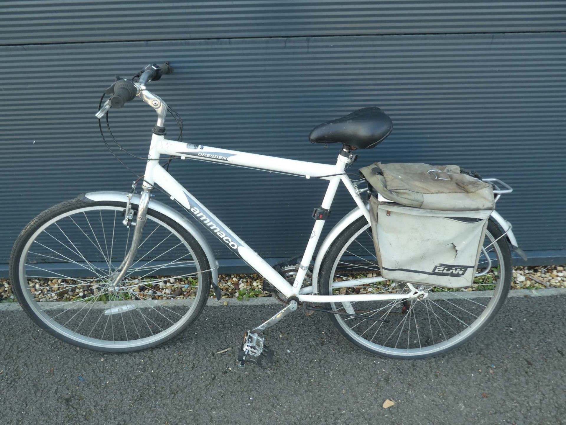 Ammaco white and grey gents mountain bike