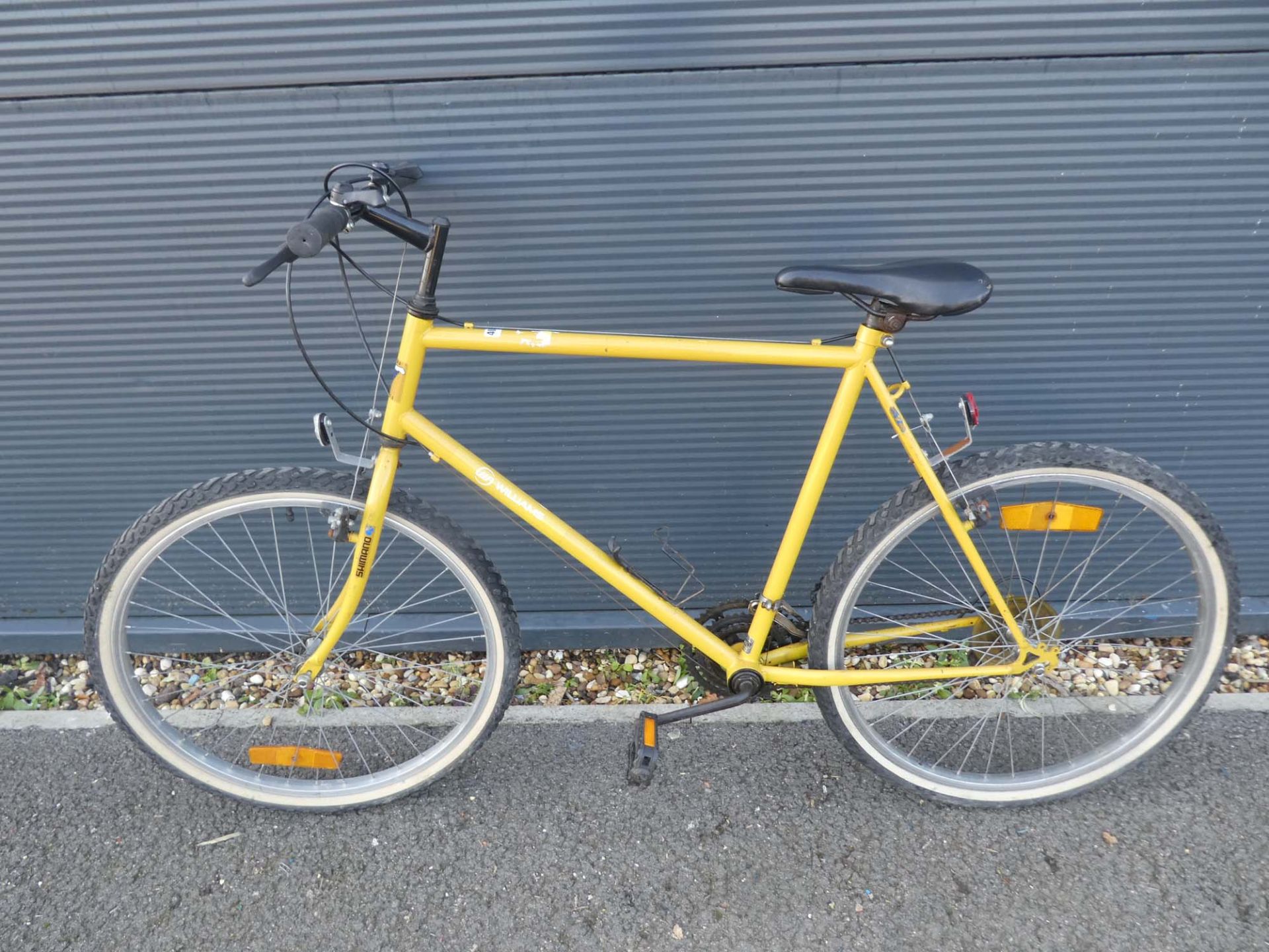 Yellow Williams gents mountain bike