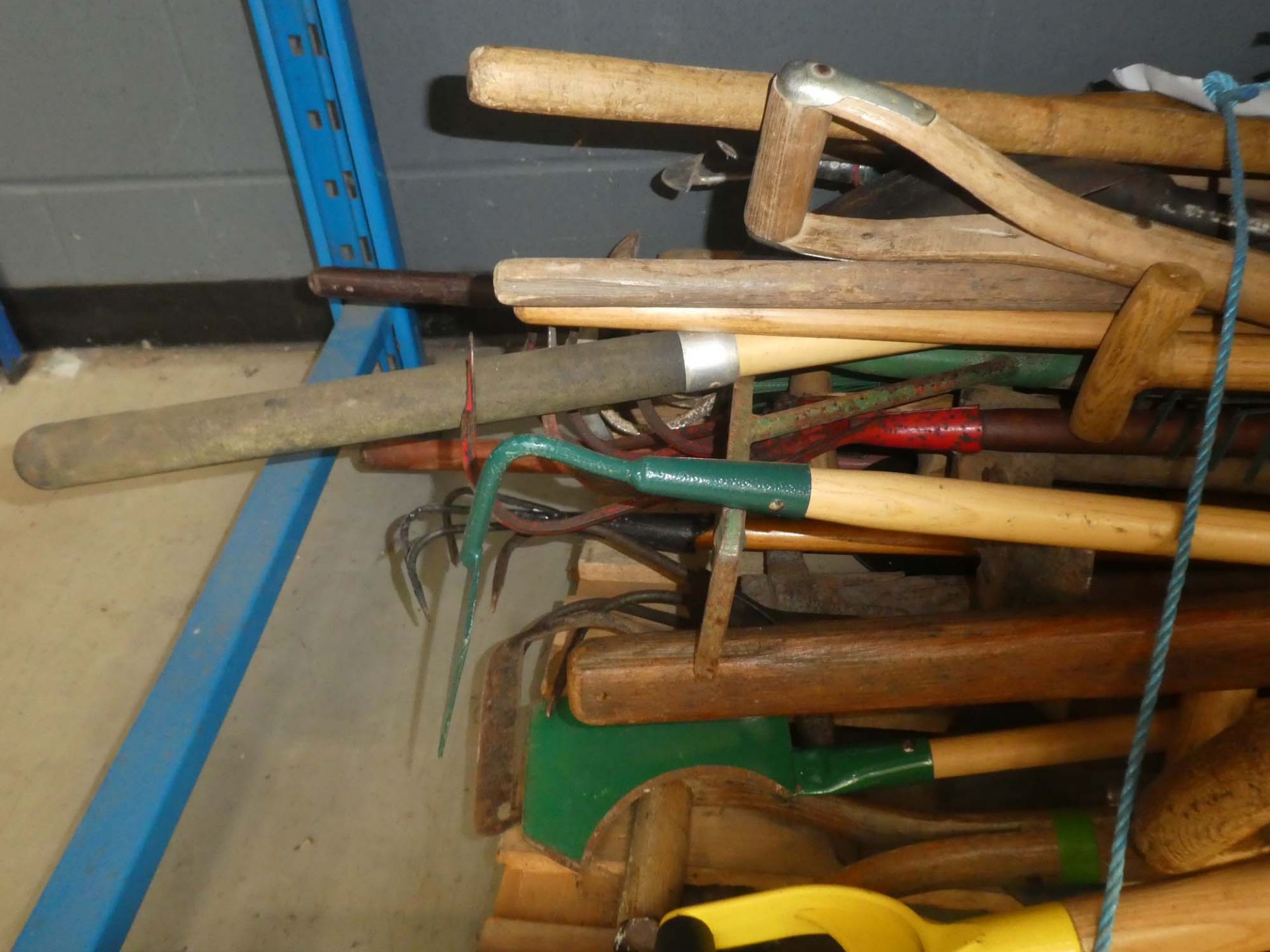 Pallet of assorted garden tools including hose, spades, shovels, rakes, forks, etc - Image 3 of 3