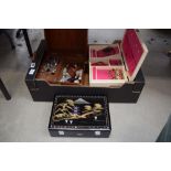 Box of assorted collectable jewellery boxes to include oriental lacquerworked boxes and white