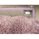 Shagpile carpet in purple