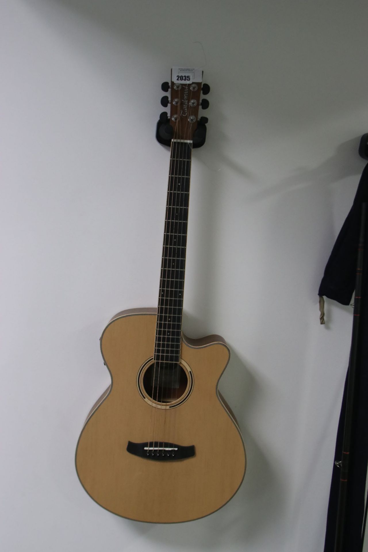 Discovery 6 string acoustic guitar