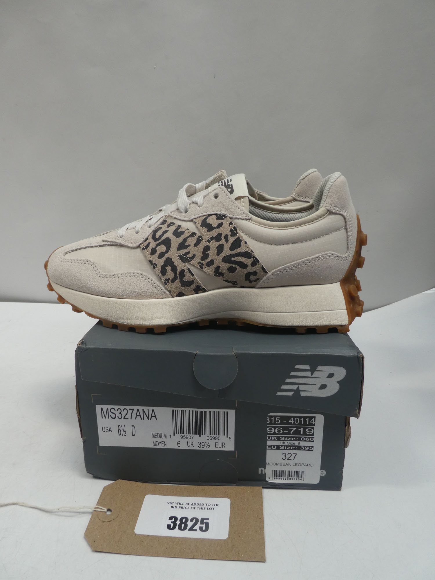 New Balance 327 Moonbeam Leopard size 6