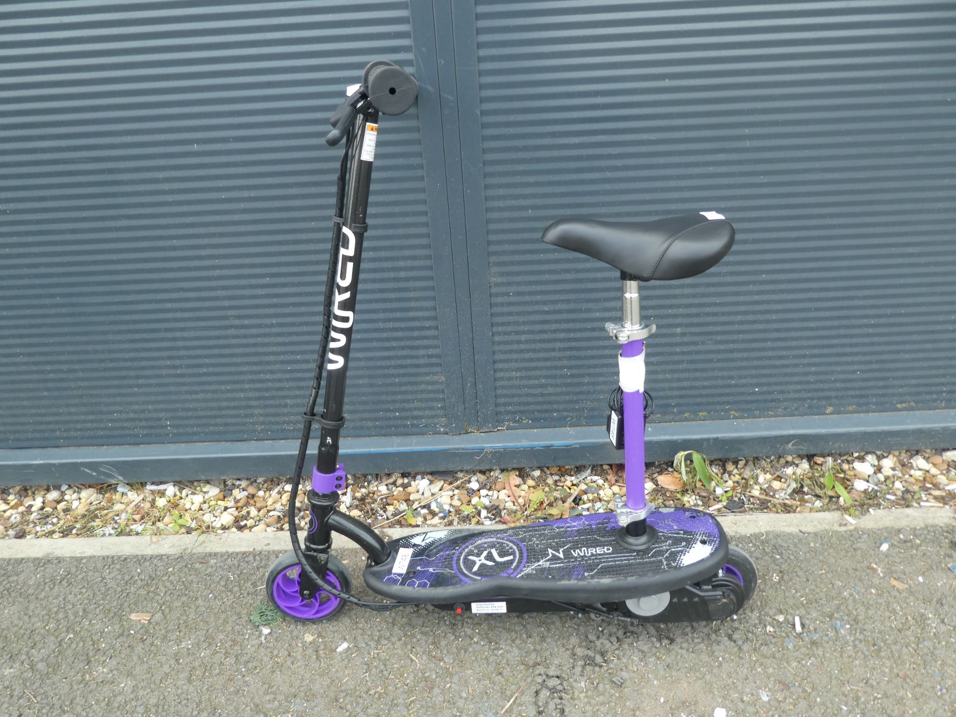 Wired electric scooter (no charger)