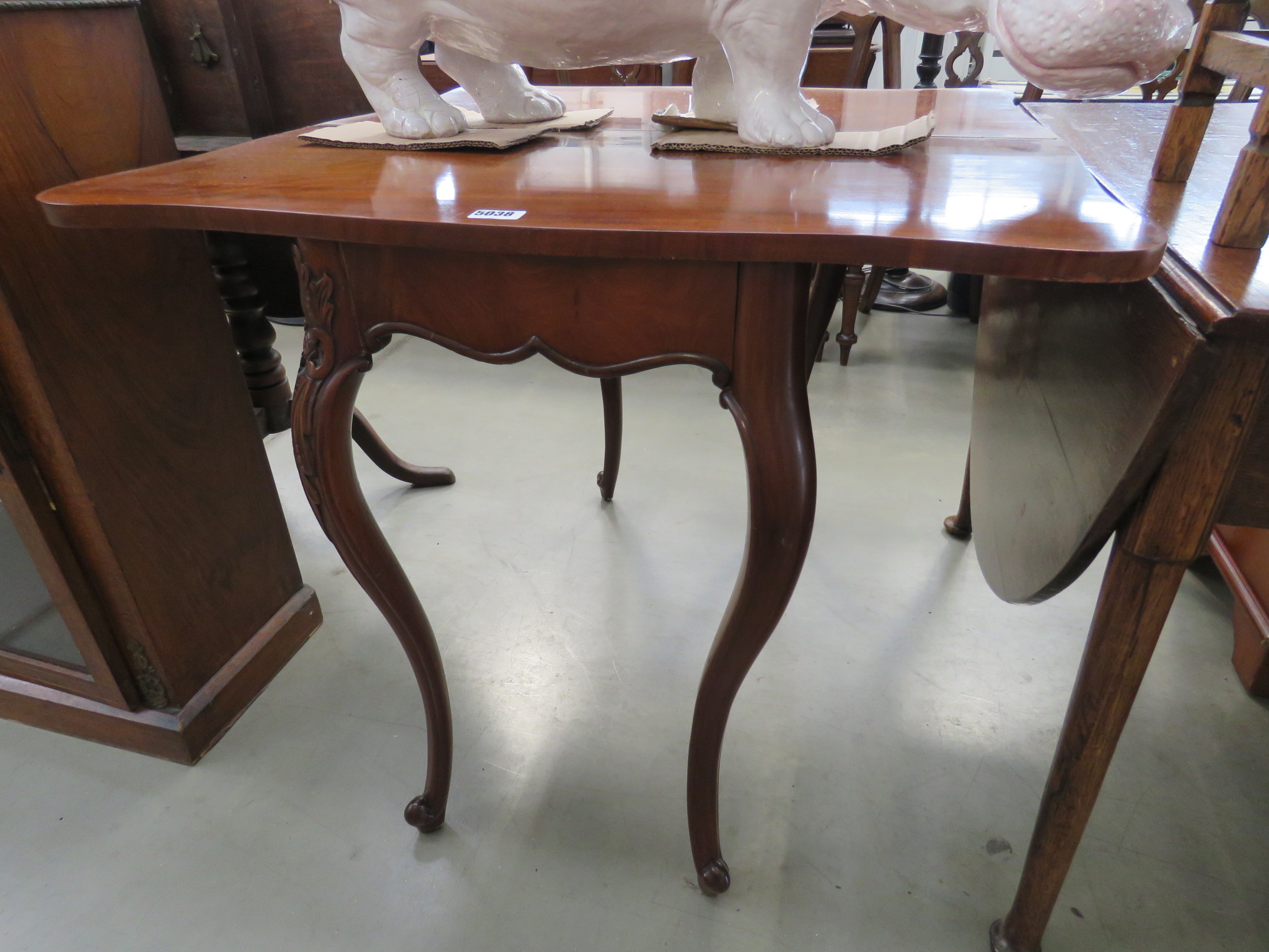 Mahogany folding tea table on cabriole legs