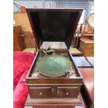 Oak cased Resselbelle gramophone