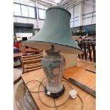 Chinese style table lamp with green shade