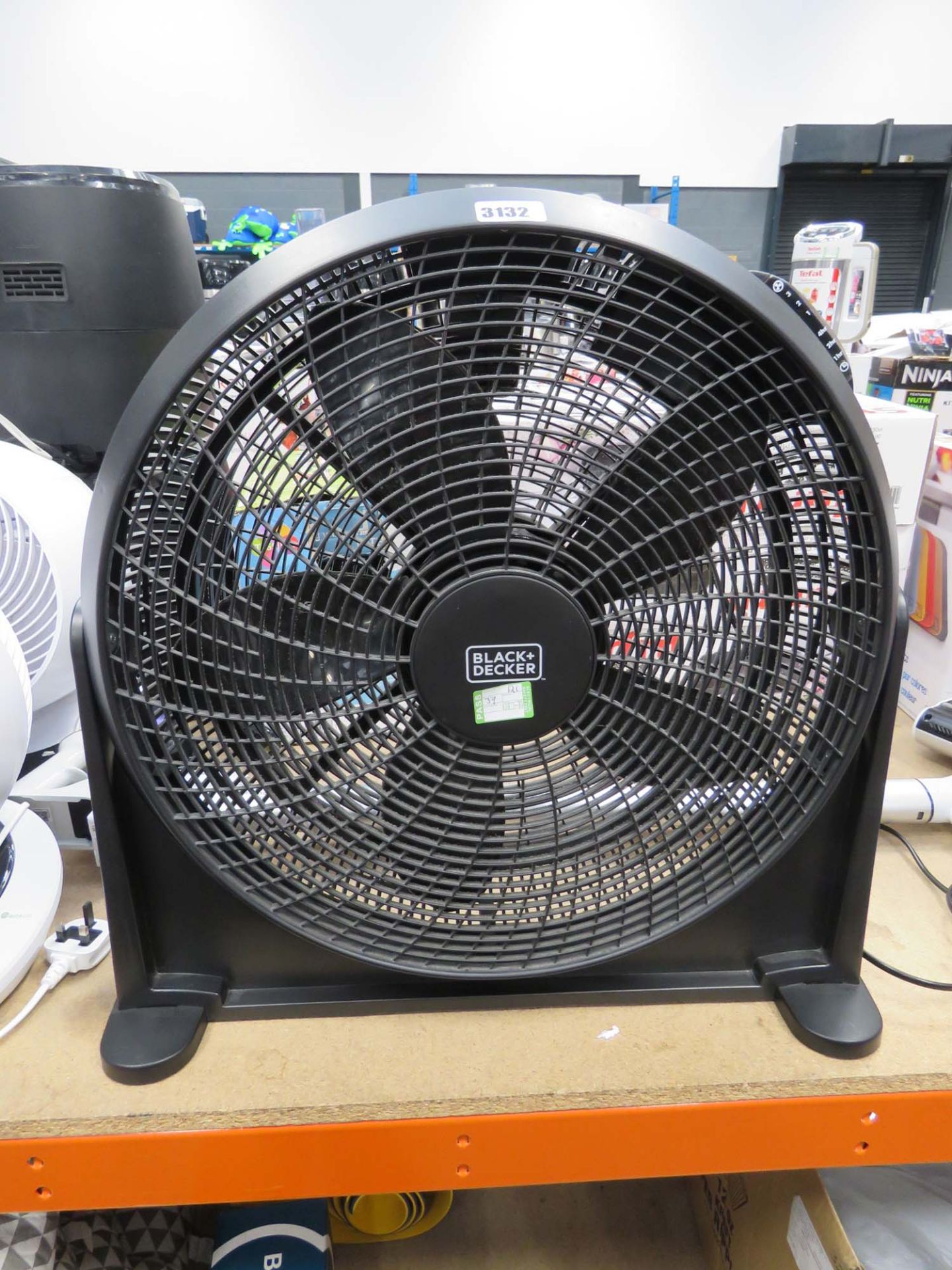 Black and Decker large circular fan